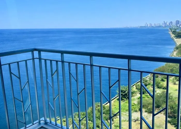 Modern 2br Seaview Beside Okada & Moa * Manila
