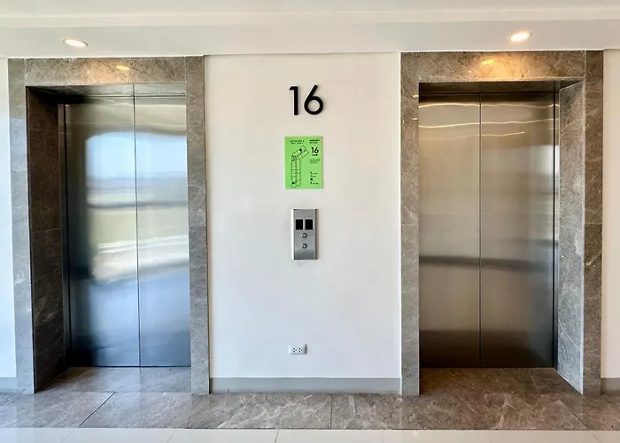 Modern 2br Seaview Beside Okada & Moa Apartamento Manila