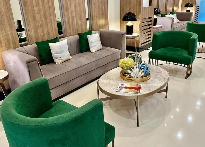 Modern 2br Seaview Beside Okada & Moa * Manila
